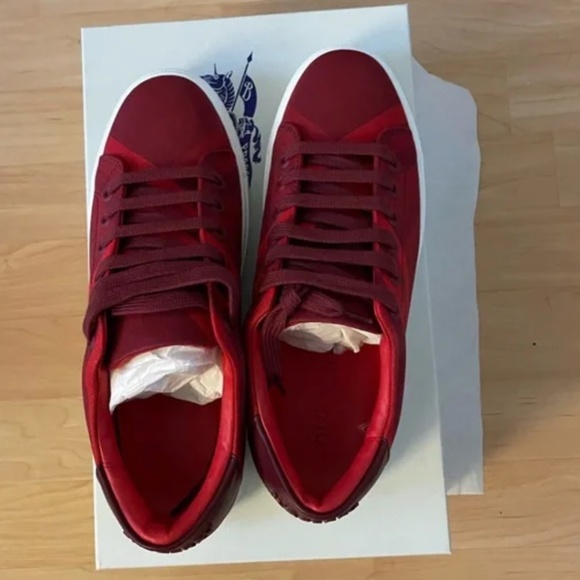Burberry Sneakers - Picture 3 of 4